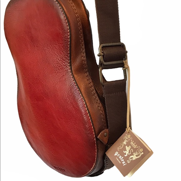 Guitar Backpack Italian Leather - Picture 15 of 16